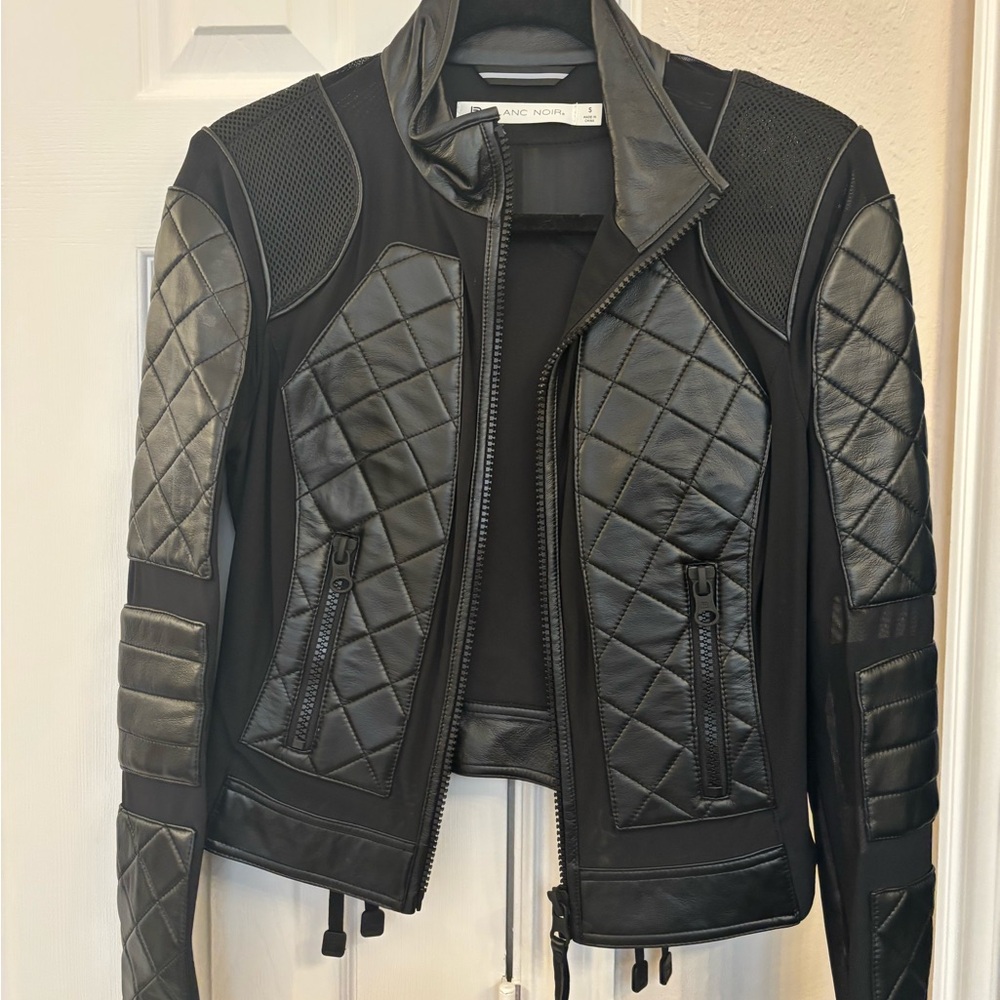 Blanc Noir Sleek Black Outerwear